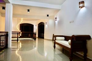 Rishi Lanka Villa Colombo, Stay near the Airport with hot water, AC, & free Wi-Fi