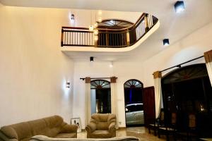 Rishi Lanka Villa Colombo, Stay near the Airport with hot water, AC, & free Wi-Fi
