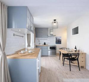 Stunning duplex - Eiffel Tower & Trocadero