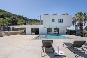 White House with MINIGOLF 10 minutes from Cullera
