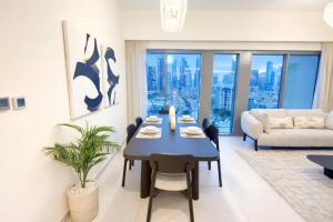 Burj Khalifa View 2BR Luxury Apartment in Dubai