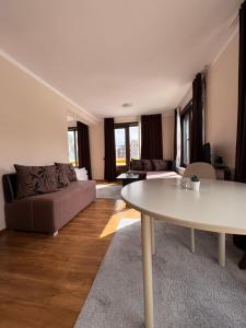 Apartments Black Horse