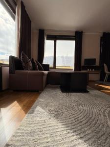 Apartments Black Horse