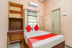 Hotel O by OYO Sidhu Kanhu & Banquet