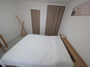 U & ME 10 mins from Tengachaya Station 3 Floor