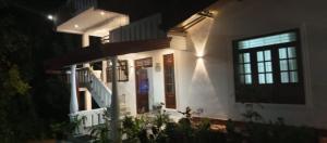Golden Villa