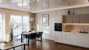 Król Plaza, Sun & Snow