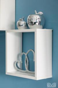 Baltic Blue Gardenia D&D Apartments