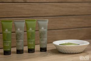 Baltic Blue Gardenia D&D Apartments