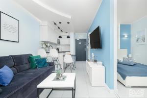 Baltic Blue Gardenia D&D Apartments