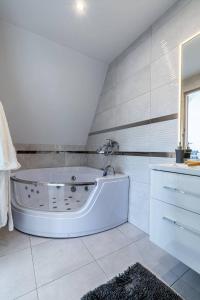 Gąsienica Collection - Apartament Queen z Jacuzzi 1