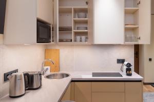 New 2026 Design Apartments with Free Parking