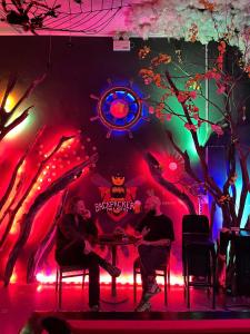 Bee Backpackers Hostel