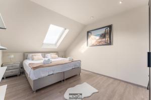 Fevery Village - spacious holiday home for 12 guests with enclosed garden