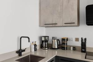 Modern York Flat ,Gym, Parking, 5 min to CityWall