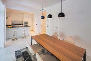 Marbella Beachside Apartment - Tennis & Golf