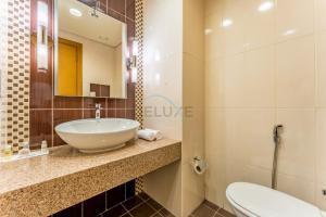 Spacious 3BR and Assistant Room with Community View - Al Quortaj Villa, Al Furjan by Deluxe Holiday Homes