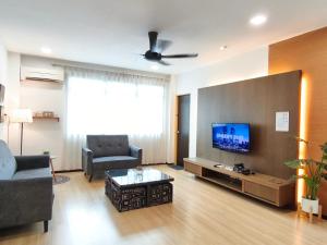 Eden 8pax 3Rooms apartment near Kuching Airport