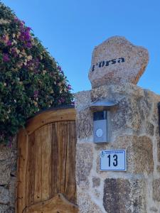 Orsa sul mare a Baja Sardinia img28