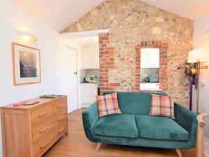 1 Bed in Freshwater IC088