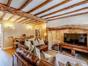 2 Bed in Broadway oc-28985