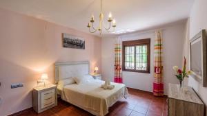 Villa Asuncion Arenas by Ruralidays