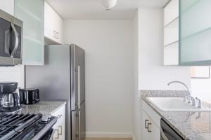 Blueground Hells Kitchen rooftop nr Central Park NYC-2016