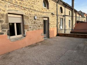 Duplex spacieux au centre du village 205