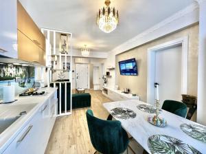 Apartamen cu vedere la mare prima linie