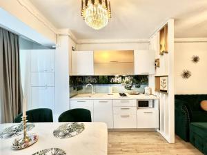 Apartamen cu vedere la mare prima linie