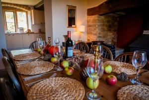 Luxury 4 Bed Farmhouse on Rewilding Estate