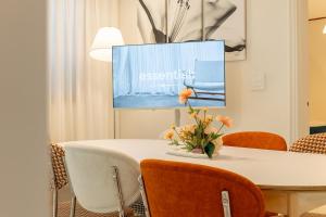 16 people,3R5B,Myeongdong,Seoul Station,Itaewon