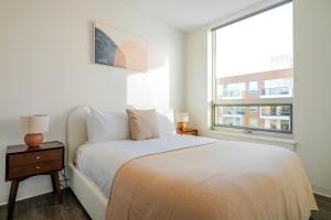 Blueground East Cambridge pool nr Charles River BOS-1298