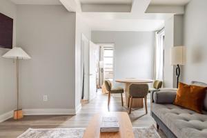 Blueground Upper West Side fitness center nr Central Park NYC-2150