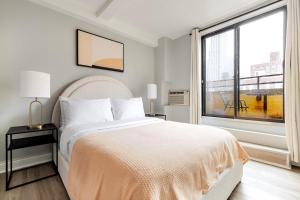 Blueground Upper West Side fitness center nr Central Park NYC-2150