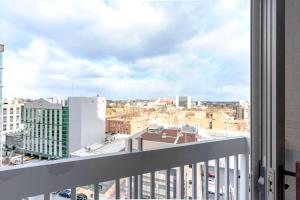 Blueground Woodmont Triangle rooftop nr Bethesda WDC-1234