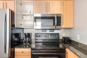 Blueground Woodmont Triangle rooftop nr Bethesda WDC-1234