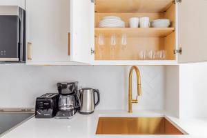 Blueground Lincoln Square view nr Central Park NYC-2206