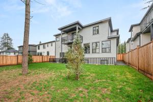 Luxury 5BR Modern Home Huge Open Layout