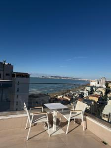 Sky rooftop luxury suites