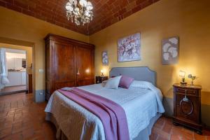 IL CASTELLARE 14, Emma Villas