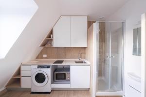 Studio Place Emily in Paris