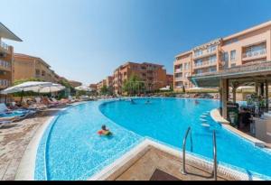 Brymonte Studio, Sunny Day 6