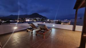 Atico centrico con terraza vistas mar y montaña