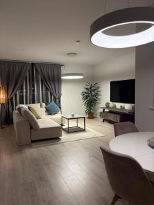 Cozy ocean front apartment