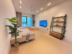 Midvalley southkey Mosaic Heartwarming JB CIQ 2BR6PAX