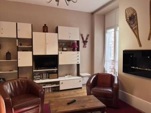 Appartement contemporain au centre ville pour 8 pers avec balcon - FR-1-812-35