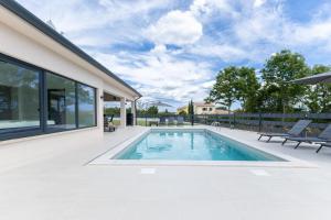 Villa Coriticum with pool and indoor Jacuzzi