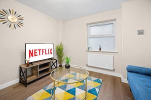 2BR Apartment in Cardiff’s Vibrant Roath