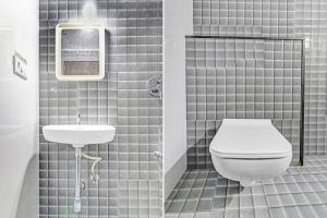 Hotel O Maple In Suites